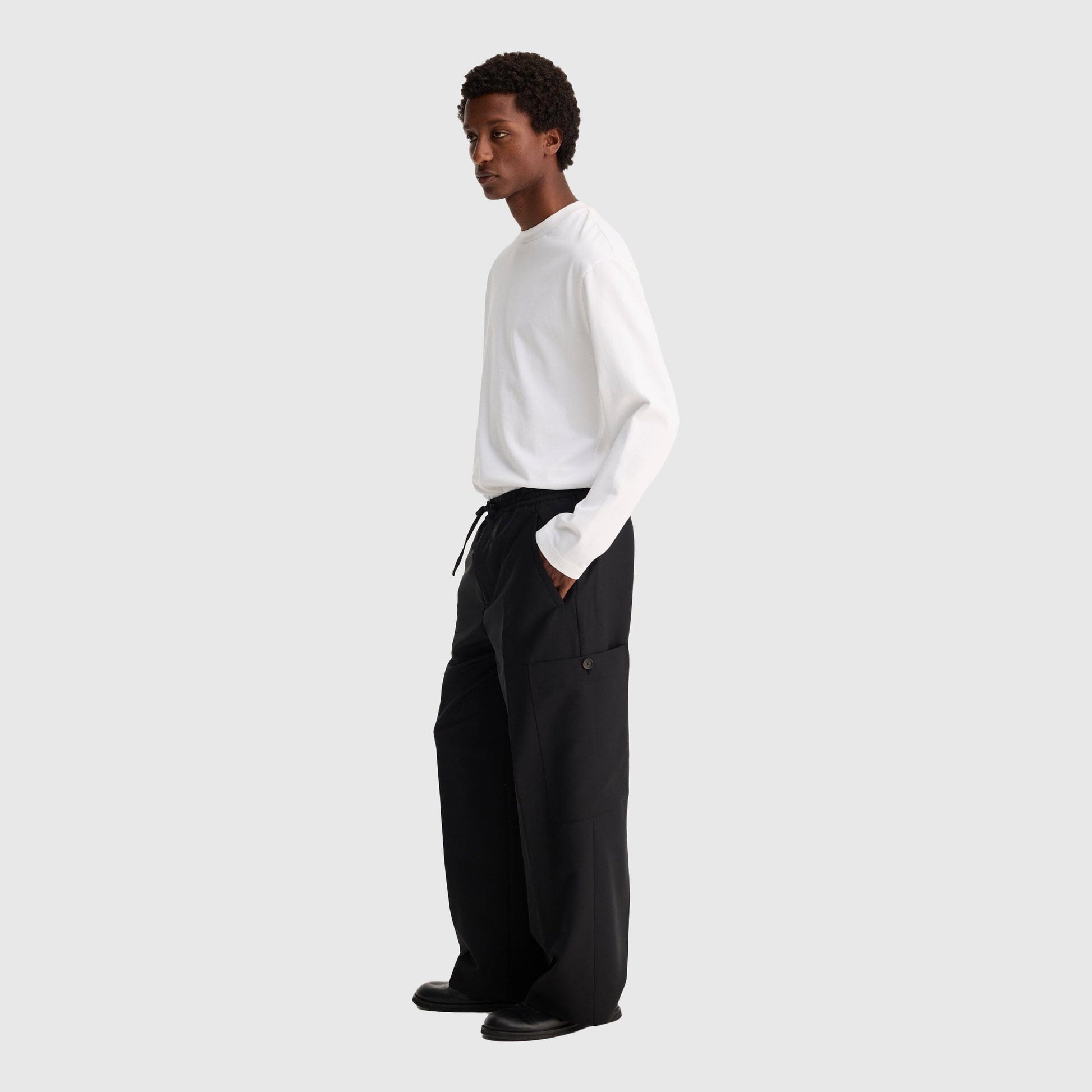 Róhe Wide Leg Drawcord Cargo Trousers - Black Pants Róhe 