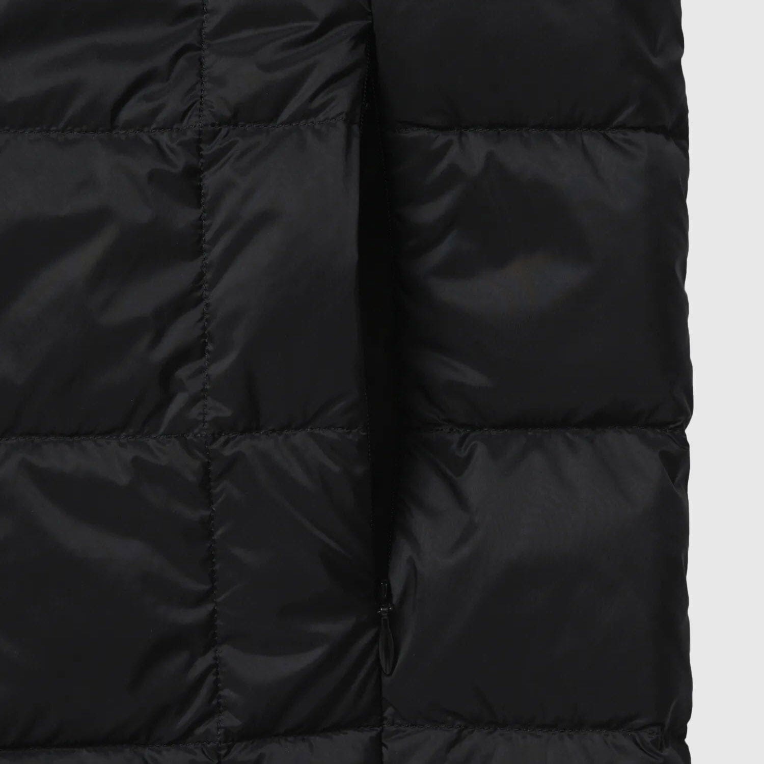 Taion High-Neck Down Vest - Black Jacket Taion 