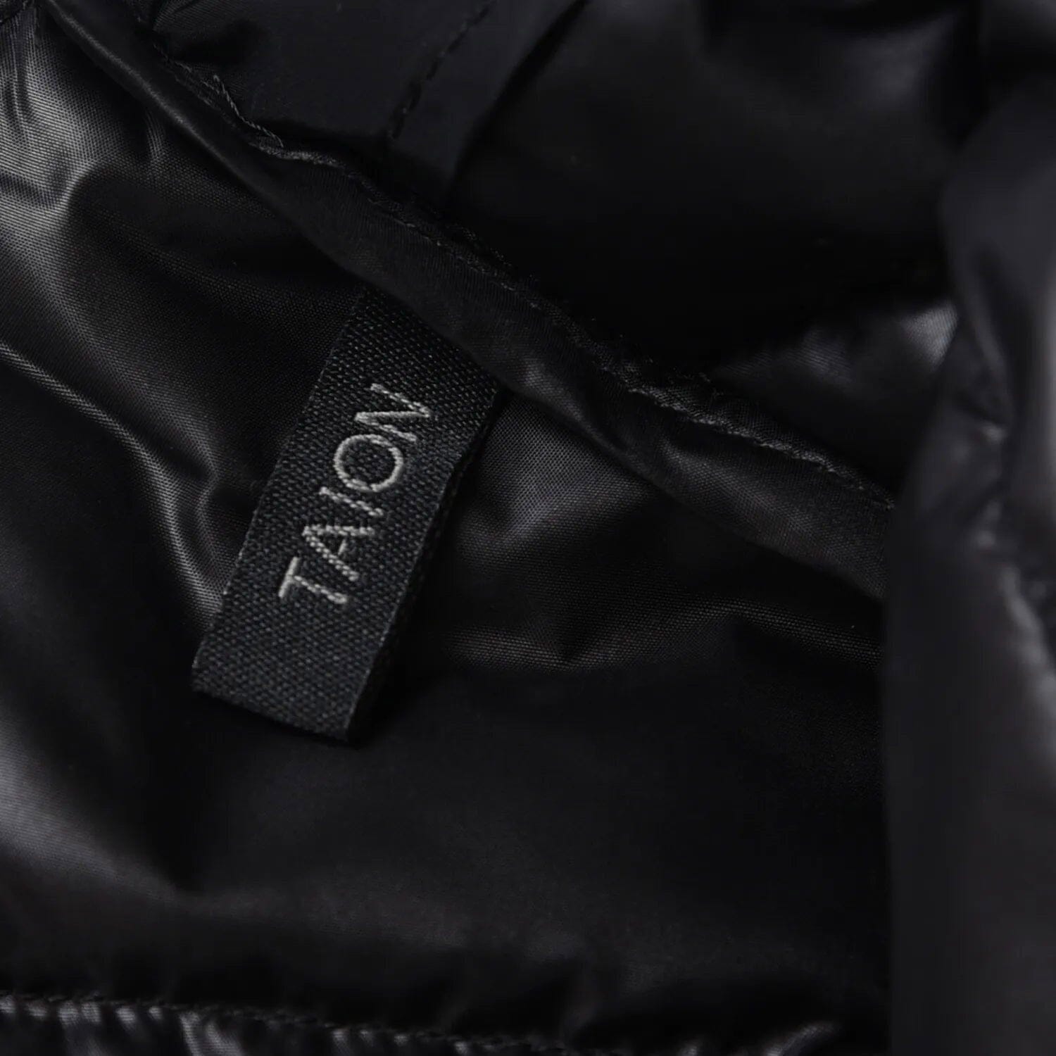 Taion High-Neck Down Vest - Black Jacket Taion 