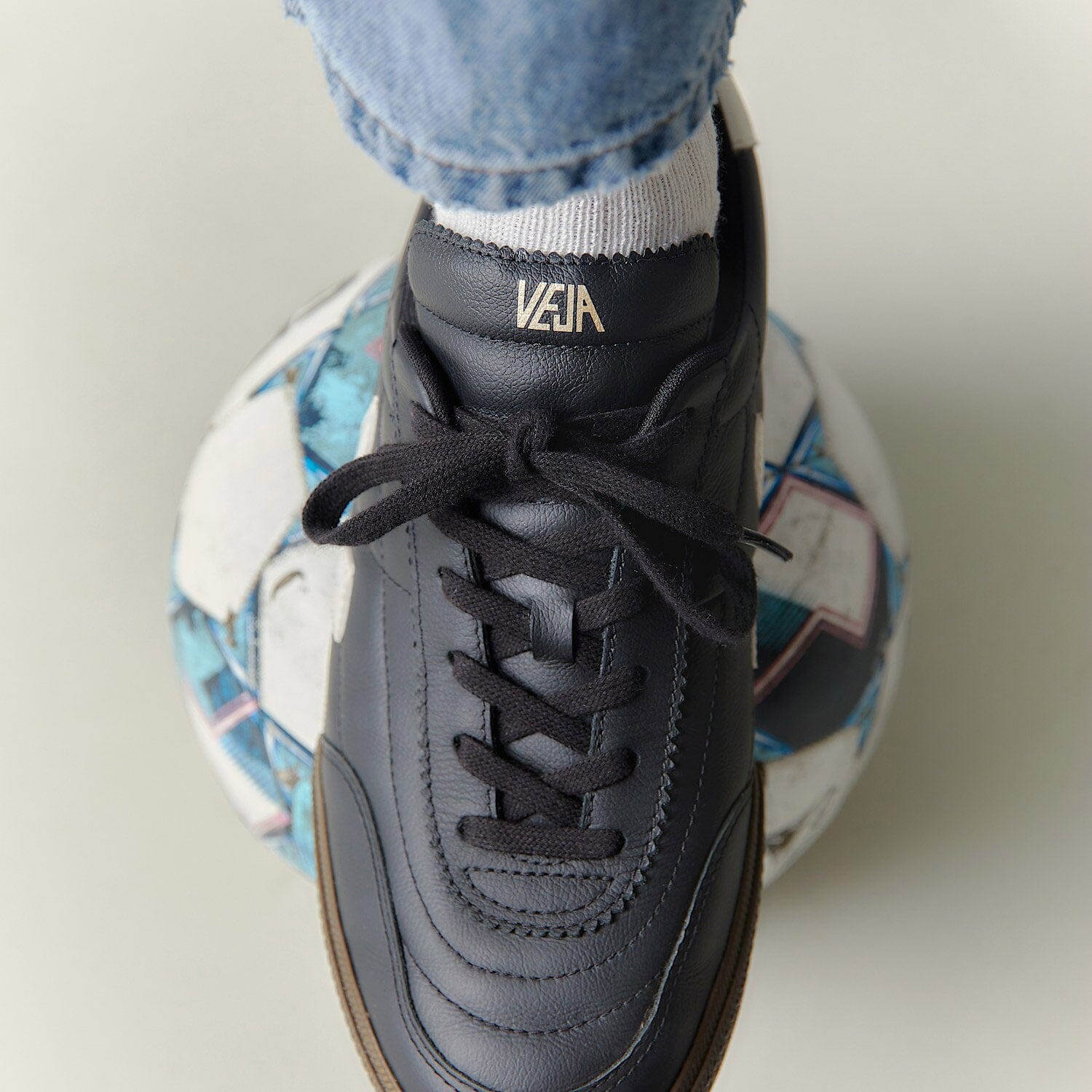 Veja Panenka O.T. Leather Sneakers - Black / White Sneakers Veja 